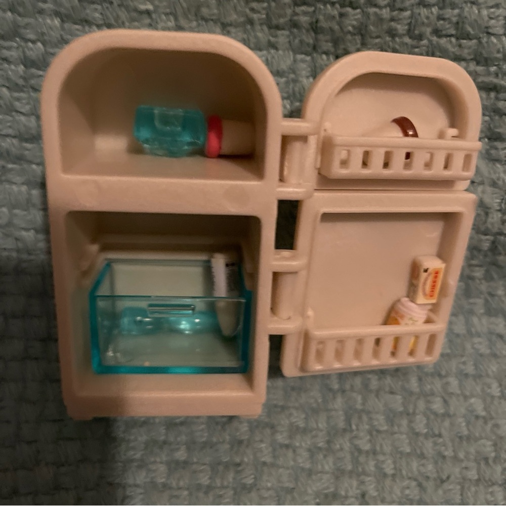 SYLVANIAN FAMILIES CREAM FRIDGE FREEZER OLD VINTAGE STYLE EPOCH